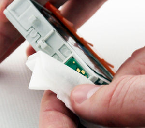 300px-CleaningChip-T0715.jpg