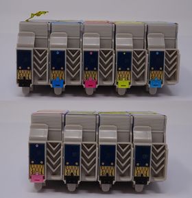 280px-Compatible_Epson_T157__Front_View_.jpg