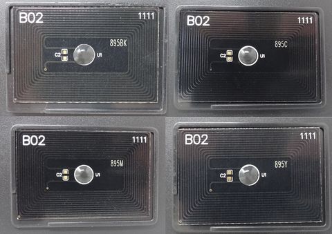 480px-Compatible_Kyocera_TK895__Chip_View_.jpg