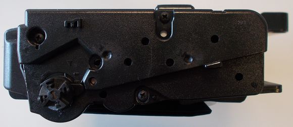 580px-Compatible_Samsung_MLT-D205S__Other_Side_View_.jpg