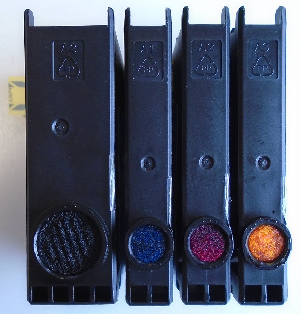 Compatible_Dell_Series_33__Bottom_view_.JPG