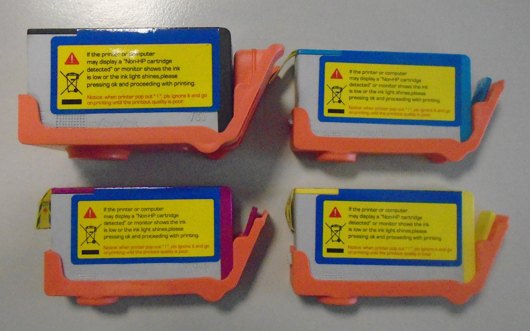 Compatible_HP_903XL__Side_view_with_clip_on_.JPG